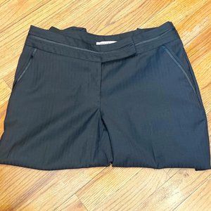 White House Black Market Capri Pant Woman 6
